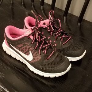 Nike Girls Athletic Shoes